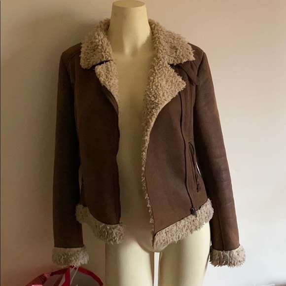 [SOLD]🥺H&M warm fur combo jacket. - Picture 3 of 6